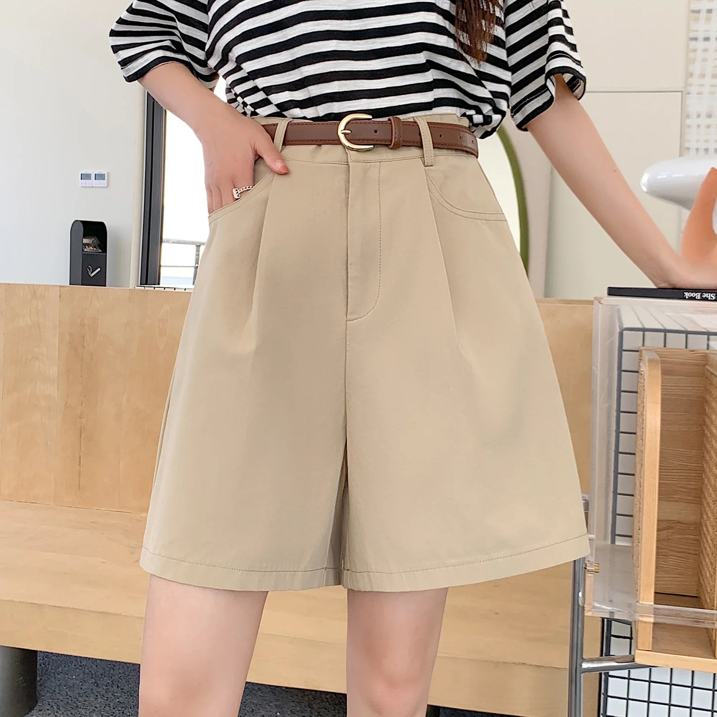 FARRUCCI Women’s High Waist Linen Cotton Cargo Shorts Summer 2025 | Luxury Old Money Casual Style