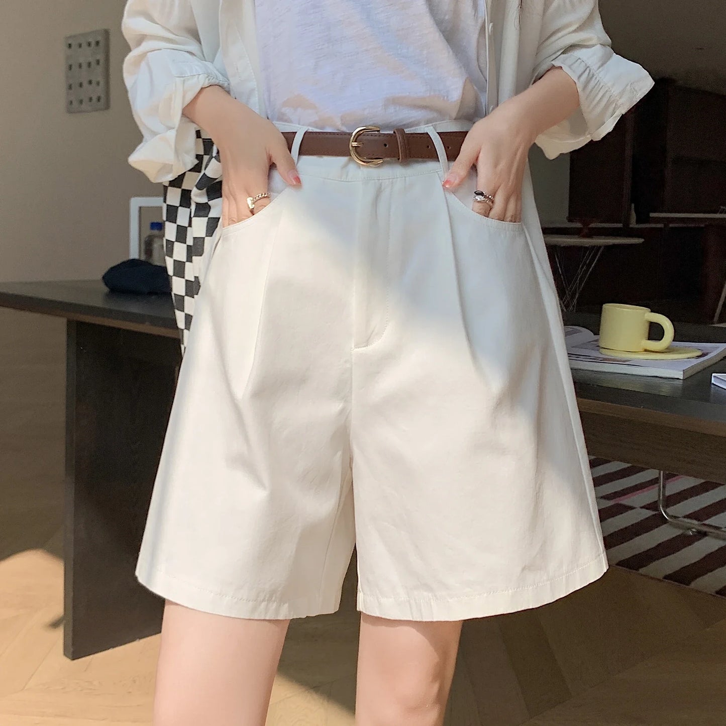 FARRUCCI Women’s High Waist Linen Cotton Cargo Shorts Summer 2025 | Luxury Old Money Casual Style