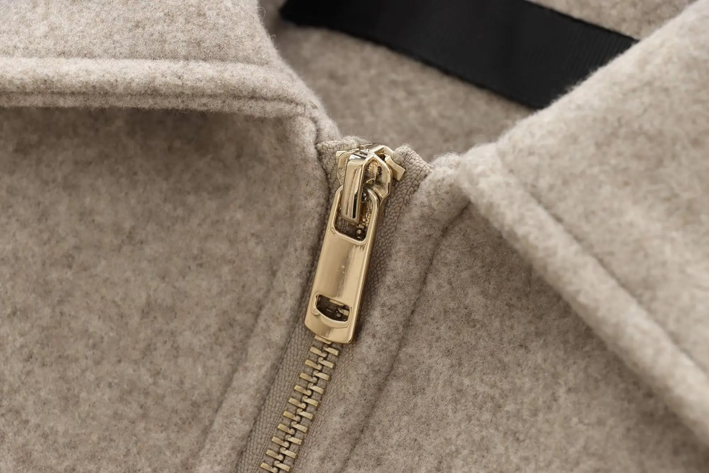 FARRUCCI Women’s Zipper Jacket — Winter 2025